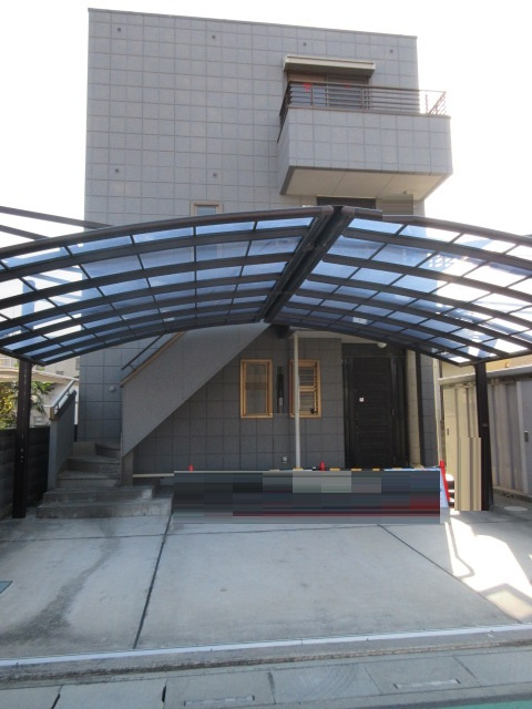 中古戸建　熊谷市新堀新田498-6（期間限定現況販売）の駐車場