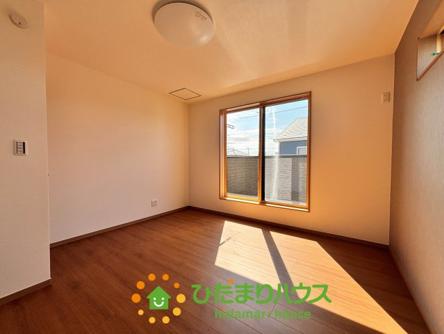 ワイウッドコート加須市久下第7期　新築一戸建て　01の寝室