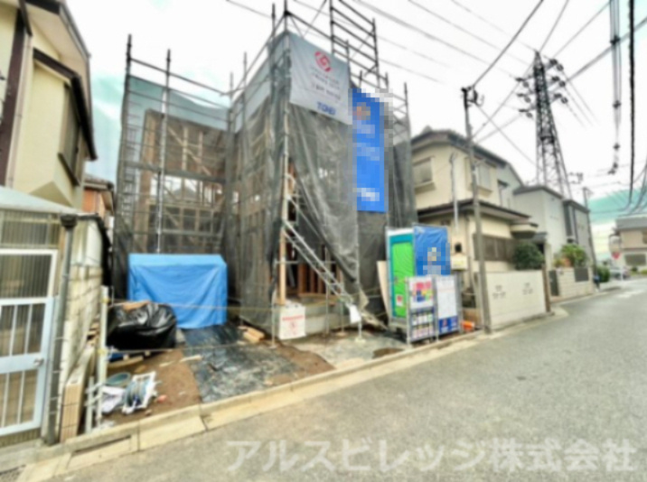 新築/練馬区大泉町2丁目　全1棟の外観|カースペース１台分（車種による）