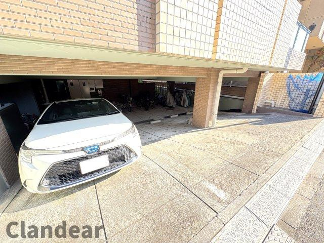 パークタウン川口青木公園の駐車場|ドキドキの新生活も、安心してスタート。ぴったりの住まいを見つけませんか？クランディアが一緒に住まい選びをサポートします‼　まずは、お気軽にお問合せください　＃クランディア