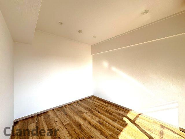 パークタウン川口青木公園の洋室|ドキドキの新生活も、安心してスタート。ぴったりの住まいを見つけませんか？クランディアが一緒に住まい選びをサポートします‼　まずは、お気軽にお問合せください　＃クランディア