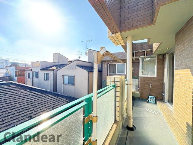 パークタウン川口青木公園のバルコニー|ドキドキの新生活も、安心してスタート。ぴったりの住まいを見つけませんか？クランディアが一緒に住まい選びをサポートします‼　まずは、お気軽にお問合せください　＃クランディア