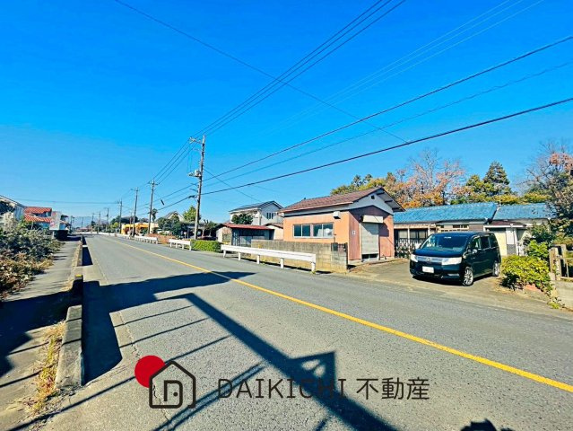【前面道路含む現地写真】 | 東松山市大字下唐子　中古戸建