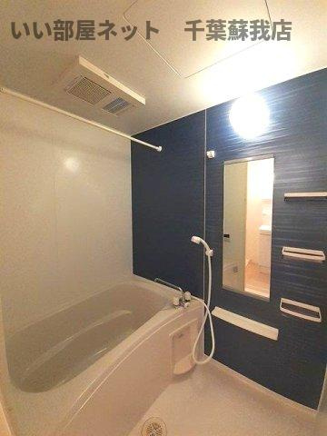 ブルースカイ幸和Ⅰの浴室|日々の疲れを癒すお風呂付です