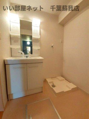 ブルースカイ幸和Ⅰの洗面所|コンパクトで使いやすい洗面所