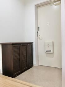 ロイヤルプラザ滝野川の玄関