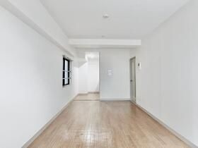 ロイヤルプラザ滝野川の居間・リビング