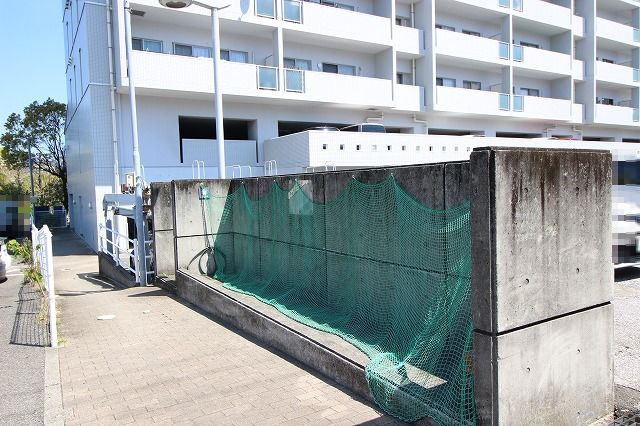 アプリア桟橋の設備|ゴミステーション