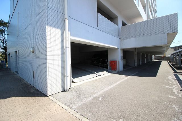 アプリア桟橋の駐車場