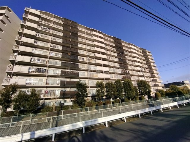 【外観】 | コンドミニアム坂戸 | 住環境良好です