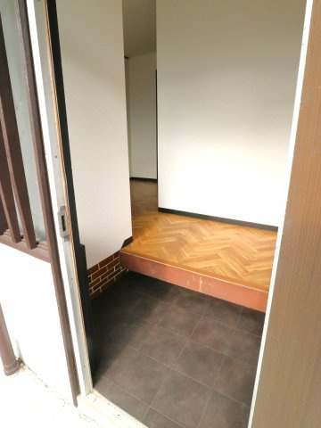 草木アパートの玄関|他号室の写真の為異なる場合は、現況優先とします。