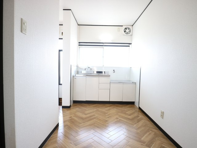 草木アパートの内装|他号室の写真の為異なる場合は、現況優先とします。