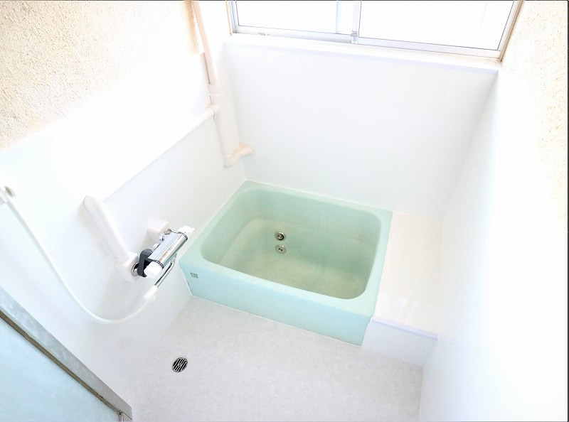 草木アパートの浴室|他号室の写真の為異なる場合は、現況優先とします。