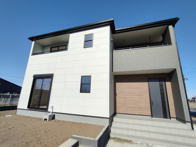 【Livele Garden】　久喜市南栗橋　第３　全1邸の外観|ウォークインクローゼット付きの収納豊富な間取りです♪
2025年11月撮影