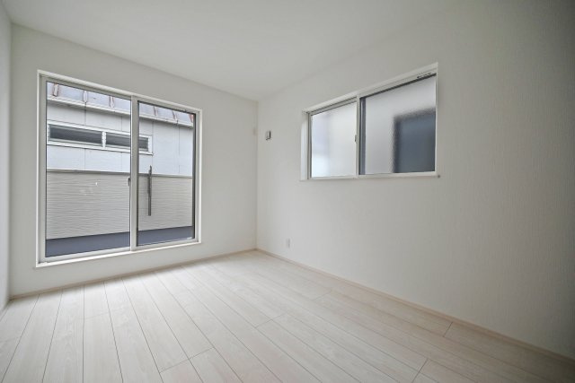 ファーストタウン荻野3丁目新築一戸建て│2SLDK・3SLDK+駐車2台可の洋室|-洋室6帖(2F)-