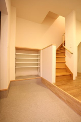 【玄関】 | 五条ビル | イメージ写真