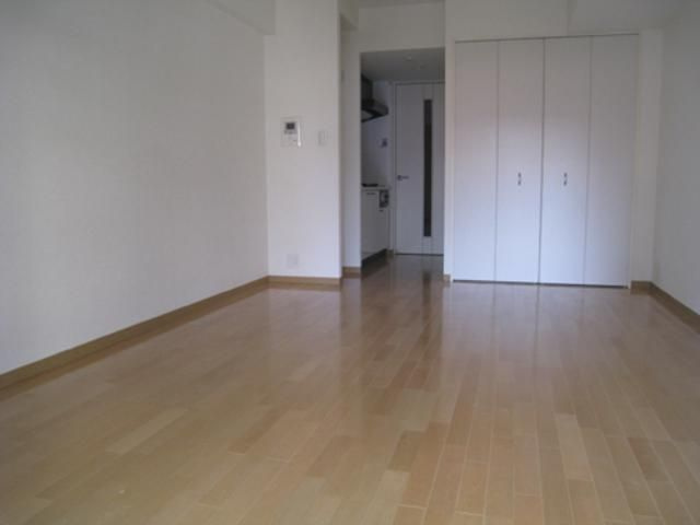 【居間・リビング】 | ドゥーエ横濱台町