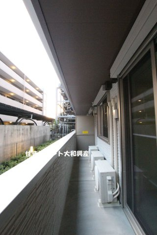 フィレ・デ・フルールのバルコニー