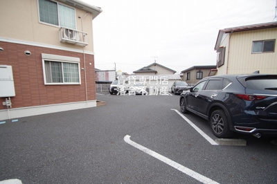 【駐車場】 | sky・elegant | 敷地内駐車場完備