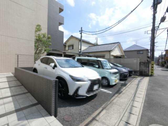 クレール大洲の駐車場