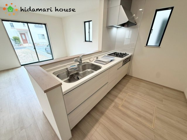 上尾市原市北1丁目　新築戸建　ハートフルBのキッチン