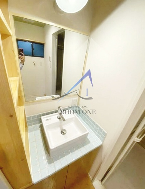 エイテックスコーポの洗面所|独立洗面台です。