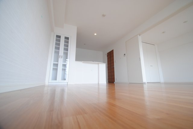 フローリッシュⅢの居間・リビング