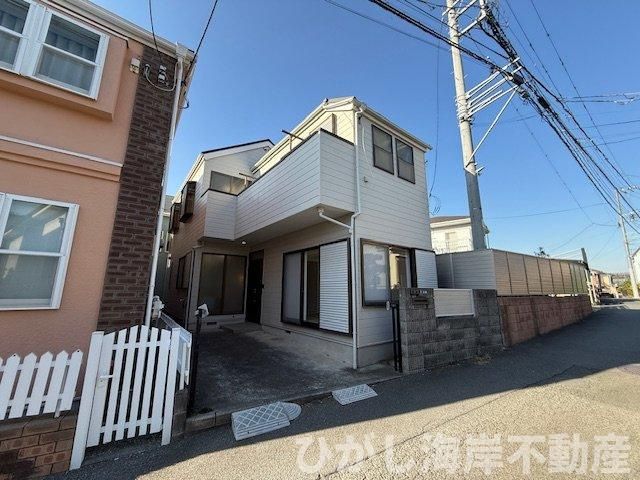 茅ヶ崎市出口町　中古戸建の前面道路含む現地写真|現地外観
