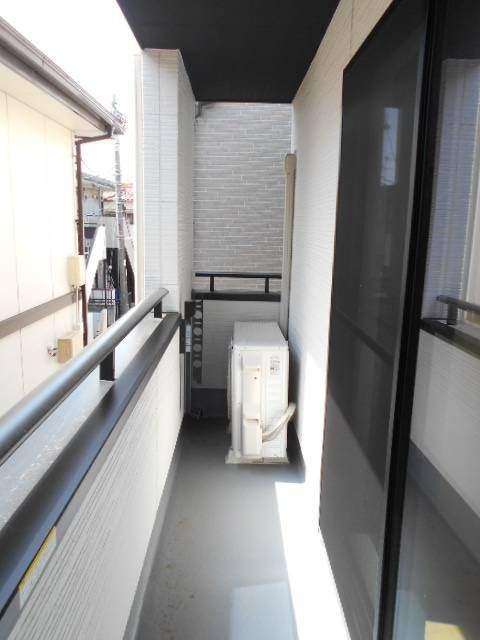 Ｓｕｍａｉ－ｔｏ市川市大洲０１のバルコニー