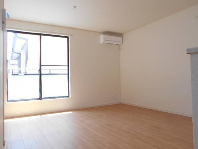 Ｓｕｍａｉ－ｔｏ市川市大洲０１の居間・リビング