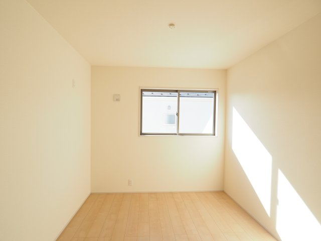 【洋室】 | Livele Garden.S　笹谷塗谷地　1号棟