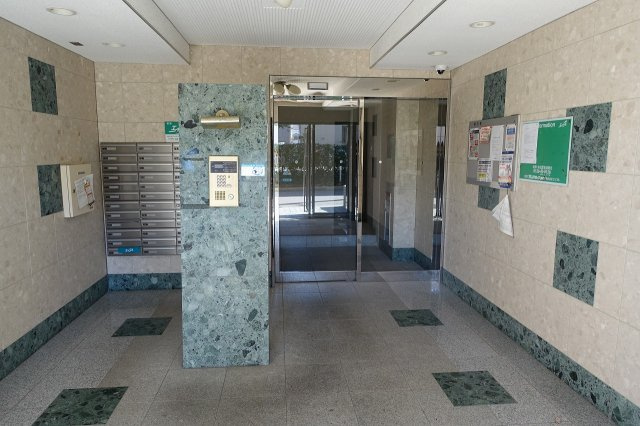 ラポール今津のエントランス