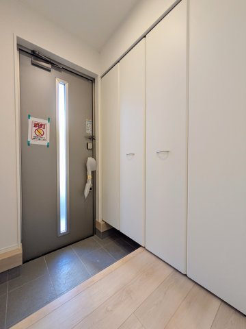 神戸市西区大沢1丁目新築戸建2号棟の玄関