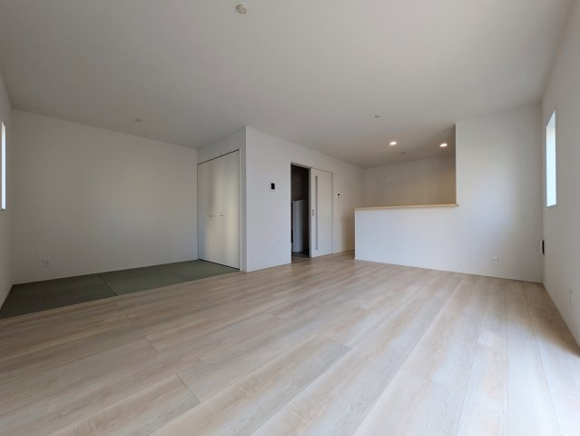 神戸市西区大沢1丁目新築戸建2号棟の居間・リビング