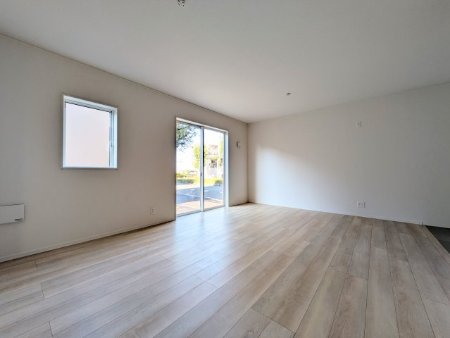 神戸市西区大沢1丁目新築戸建2号棟の居間・リビング