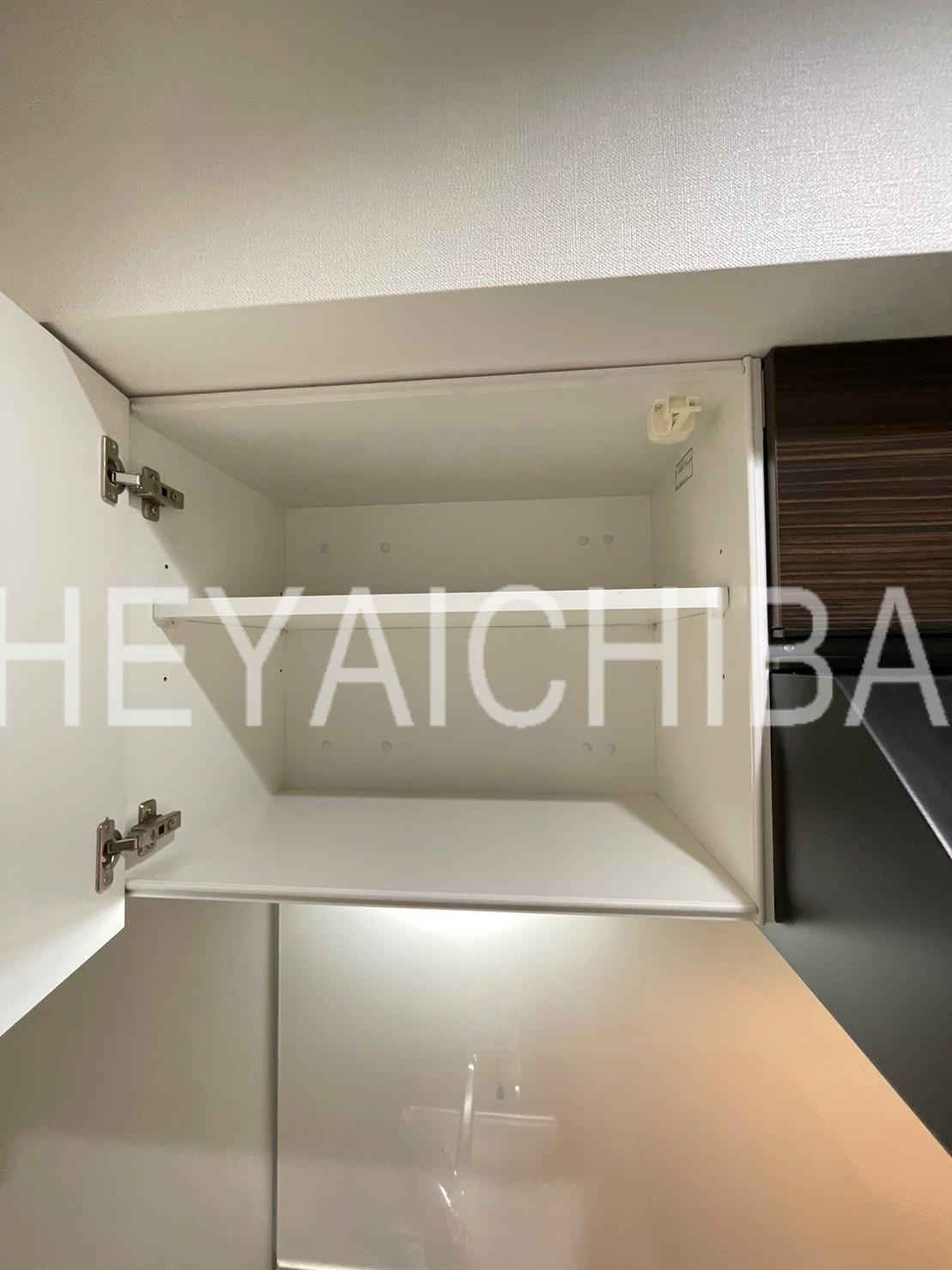 Leonisのキッチン|上部収納