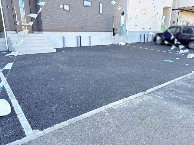 龍ケ崎市城ノ内第9　新築戸建て　2号棟の駐車場|カースペースは2台お停めいただけます♪