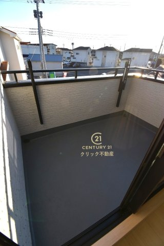 いろどりアイタウン　那珂市杉　23-P2　4のバルコニー|日当たり良好なバルコニーです。気分転換に出るだけでも、晴れた日にお洗濯物やお布団を一気に干すのも気持ちがいい♪