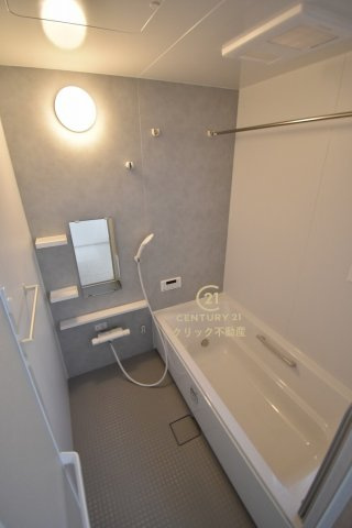 いろどりアイタウン　那珂市杉　23-P2　4の浴室|ゆったりした1坪タイプシステムバスです。追い焚き機能付きで生活時間の違うご家族にもとても便利です！