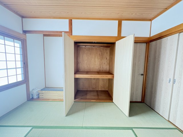 磯城郡田原本町大字三笠の和室|和室６帖押入れ付きです