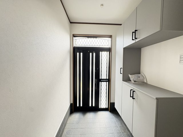 磯城郡田原本町大字三笠の玄関|内玄関　大容量シューズボックス