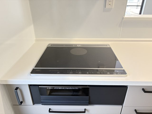 磯城郡田原本町大字三笠のキッチン|IHクッキングヒーター3口