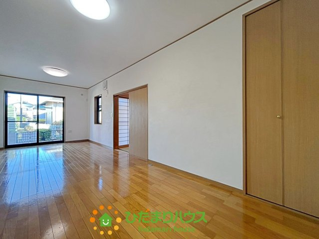 宮代町宮代台3丁目　中古一戸建ての居間・リビング