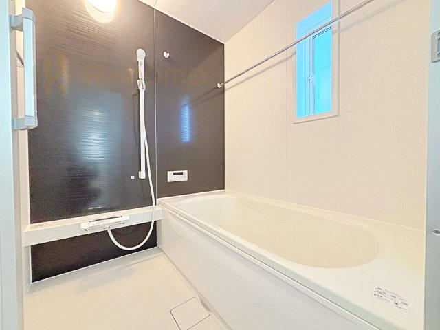 龍ケ崎市城ノ内第9　新築戸建て　3号棟の浴室|1日の疲れをゆったり癒せる1坪タイプ♪浴室乾燥暖房機で快適な入浴タイムが過ごせます♪