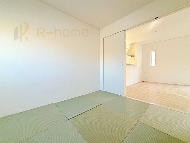 龍ケ崎市城ノ内第9　新築戸建て　3号棟の和室|フローリングより衝撃が少ない和室は、ご両親のお部屋やキッズスペース、客間としても活用頂けます。