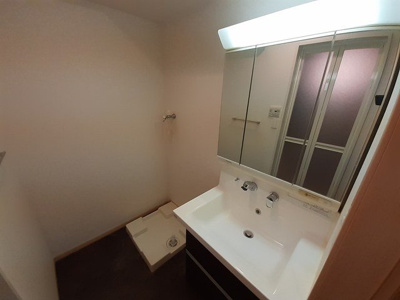 【洗面所】 | ルミエ－ル西洞院