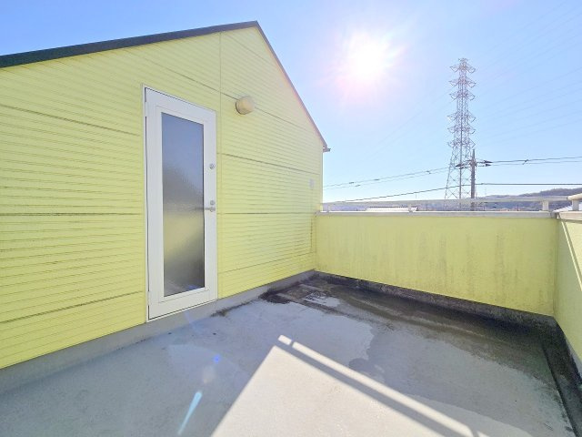 あきる野市伊奈　リフォーム住宅のバルコニー|2025年11月撮影　リフォーム前写真