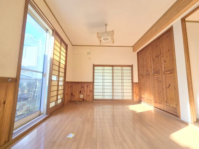 あきる野市伊奈　リフォーム住宅の洋室|2025年11月撮影　リフォーム前写真