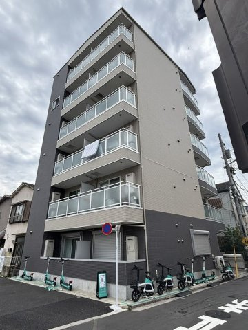 レピュア西尾久レジデンスのエントランス