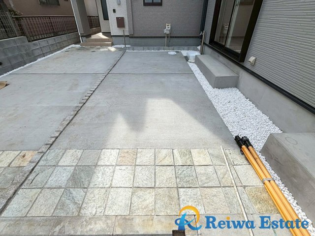 新築戸建　高座郡寒川町倉見の駐車場